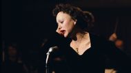 Marion Cotillard as Édith Piaf's | Image via Prime Video